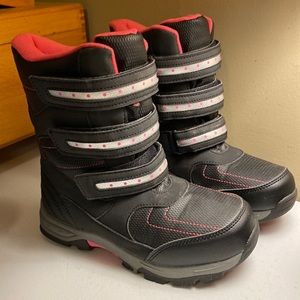 Totes Girl’s  Madison Winter Boots